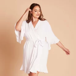 Kenny Ruffle Robe - White -US Skirt Sales 2024 70de8138026e10edf7737fd38580a92e