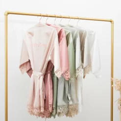 Claudine Lace Robe - Dusty Rose -US Skirt Sales 2024 BIRDYGREY SILKROBES1207.CROPPED.RT f66363b8 0edb 42a0 b34d 252655e50e55