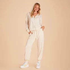 Sweatpants - Vanilla Cream 17 Sweatpants - Vanilla Cream -US Skirt Sales 2024 BIRDY GREY LOUNGEWEAR SWEAT PANTS VANILLA CREAM 02