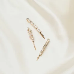 Positano Pearl & Crystal Pin Set -US Skirt Sales 2024 BIRDY GREY POSITANO PEARL CRYSTAL PIN SET GOLD 03 scaled