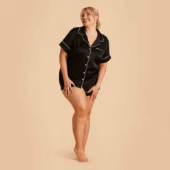 Jonny Satin Short Sleeve Pajama Top - Black 32 Jonny Satin Short Sleeve Pajama Top - Black -US Skirt Sales 2024 black jonny plus size satin short sleeve pajama top and shorts bridesmaid pajamas 03 f7b093b7 6c09 40b9 9216 5eb62478cf08