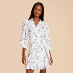 Kenny Floral Ruffle Robe - Blue Le Fleur 12 Kenny Floral Ruffle Robe - Blue Le Fleur -US Skirt Sales 2024 blue le fleur kenny floral ruffle bridesmaid robe 04