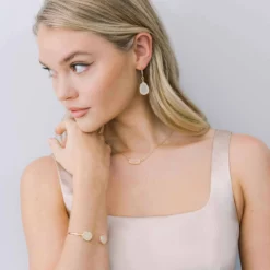 Presley Charm Necklace - Champagne -US Skirt Sales 2024 champhendstevpres 46101fd5 8d98 4398 b1f8 4e170f08fbc9