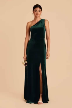 Kira Velvet Dress - Emerald 8 Kira Velvet Dress - Emerald -US Skirt Sales 2024 emerald kira velvet bridesmaid dress 01