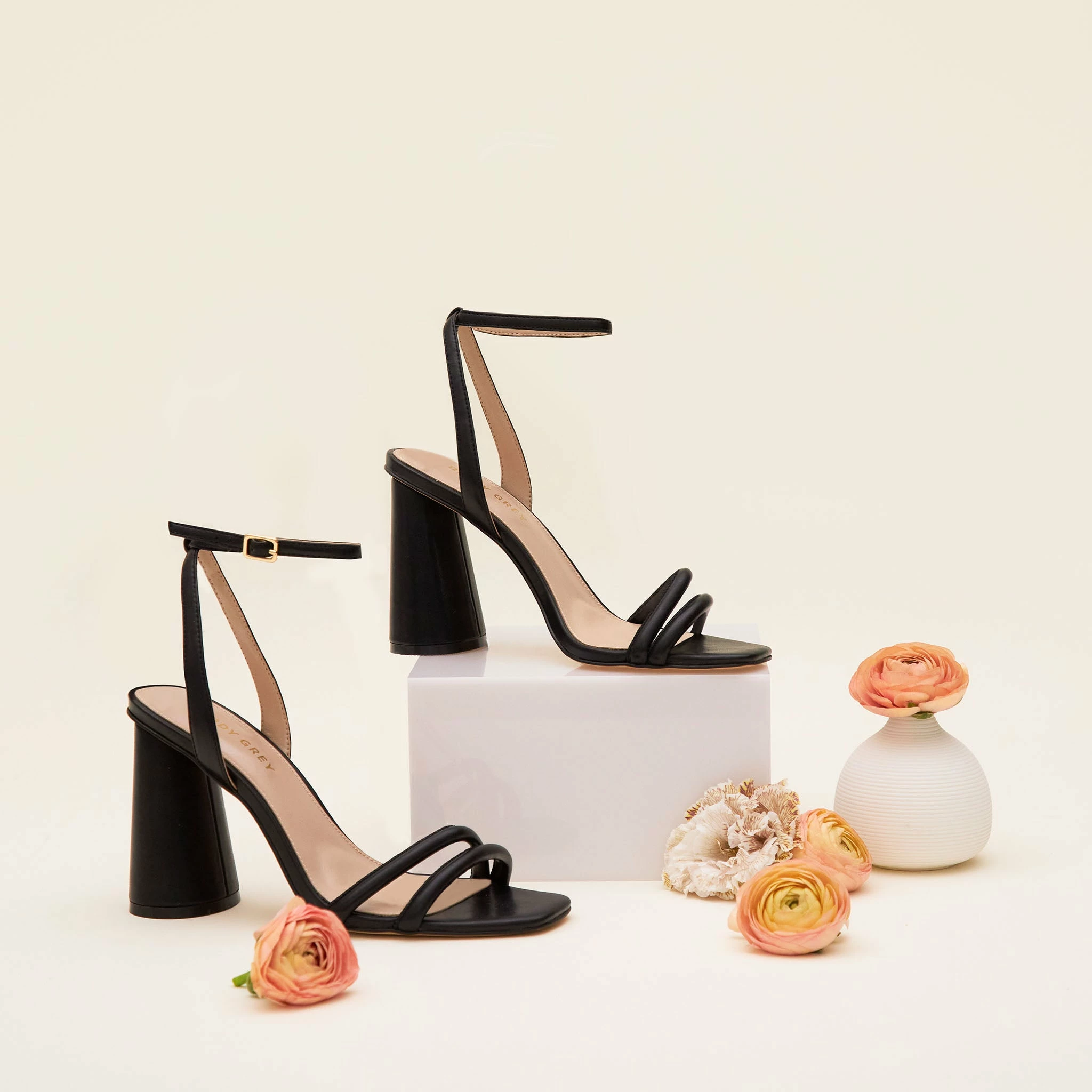 Julia Chunky Heel - Black 5 Julia Chunky Heel - Black - Image 5