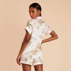 Jonny Floral Pajama Set - White Floral Meadow 12 Jonny Floral Pajama Set - White Floral Meadow -US Skirt Sales 2024 white jonny floral pj set bridesmaid pajamas 05